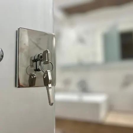 Miluar Luxury - Vanvitelli Неаполь