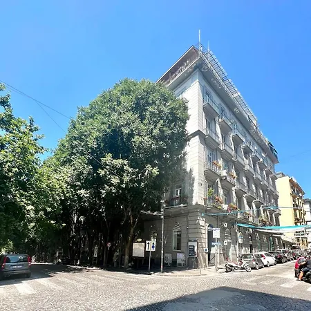 Miluar Luxury - Vanvitelli Bed & Breakfast