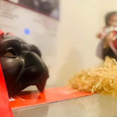 Miluar Luxury - Vanvitelli نابولي