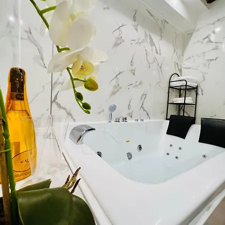 לינה וארוחת בוקר Miluar Luxury - Vanvitelli