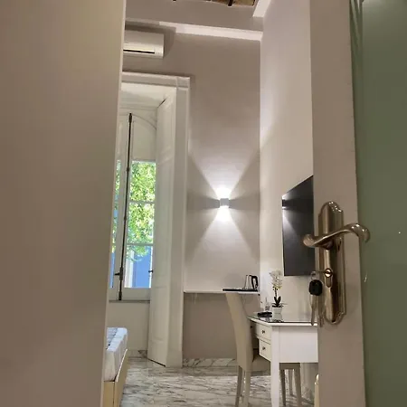 Miluar Luxury - Vanvitelli 4* 那不勒斯