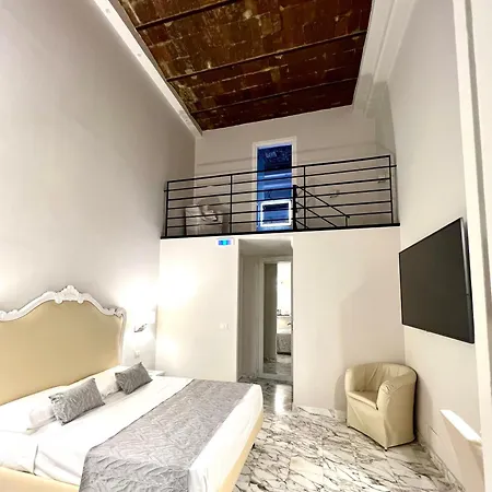 Miluar Luxury - Vanvitelli Neapel