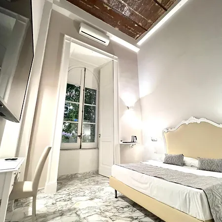 Miluar Luxury - Vanvitelli Couette-café 4*