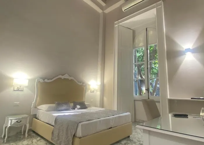 Miluar Luxury - Vanvitelli B&B 4*